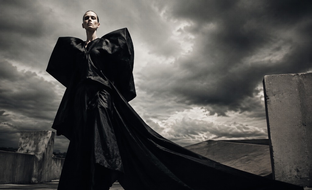 VESTIGE — Haute Couture & Editorial Fashion